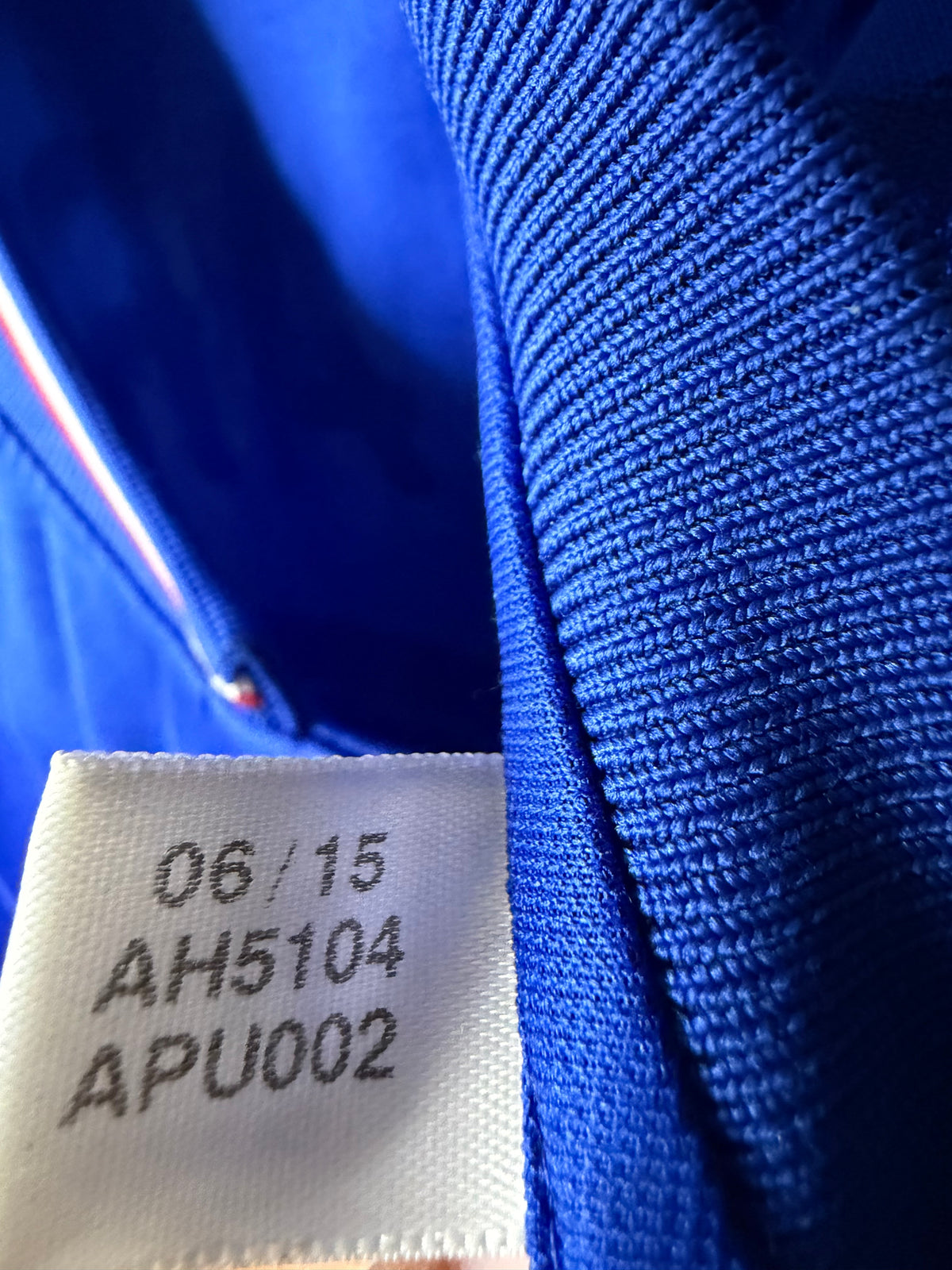 Authentic Chelsea F.C 2015/16 Home Kit | Hazard#10