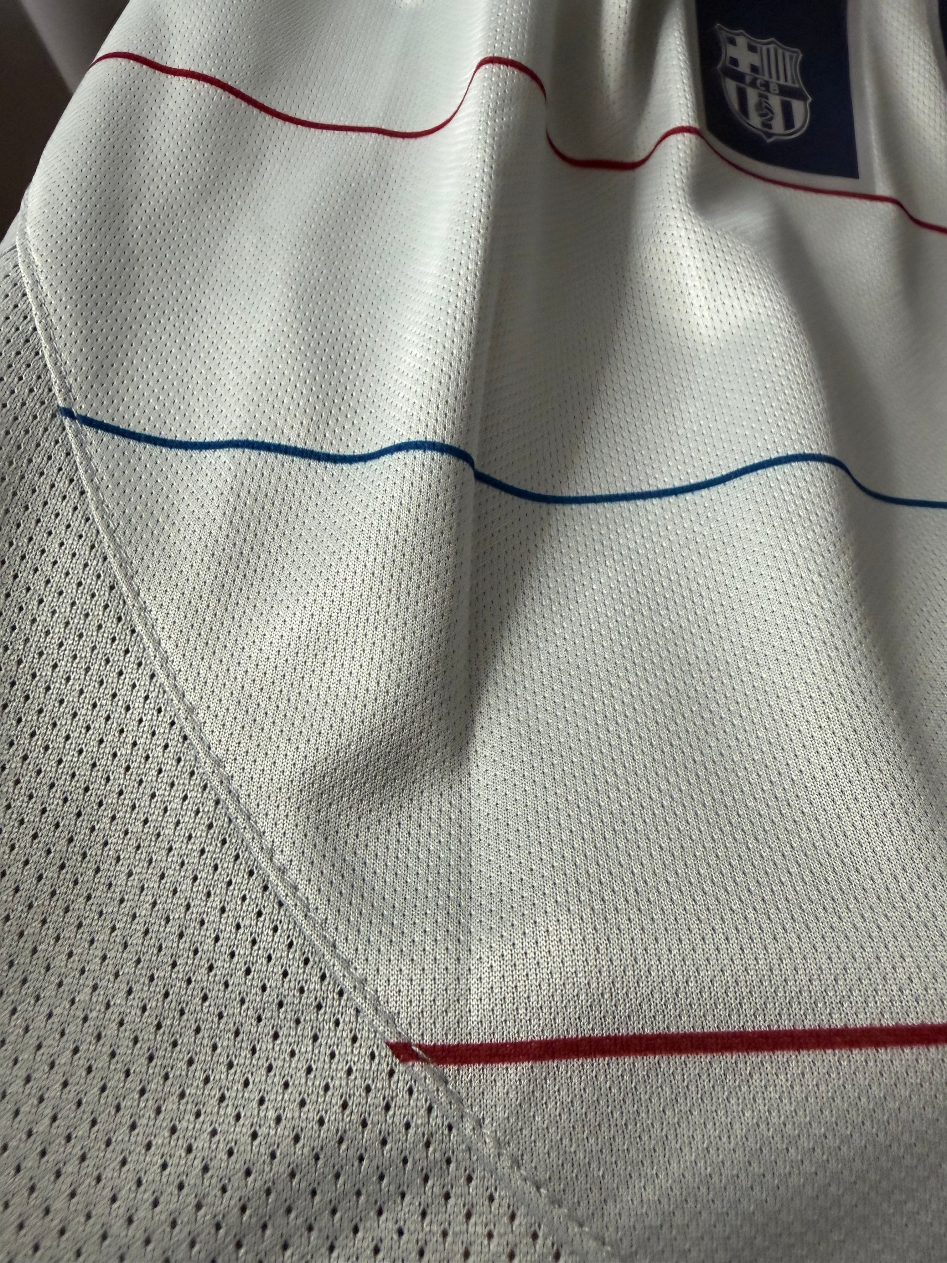Barça 2003/04 Away Kit | R#10
