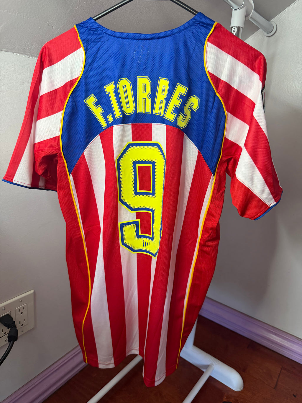 A.Madrid 2004/05 Home Kit | FT#9
